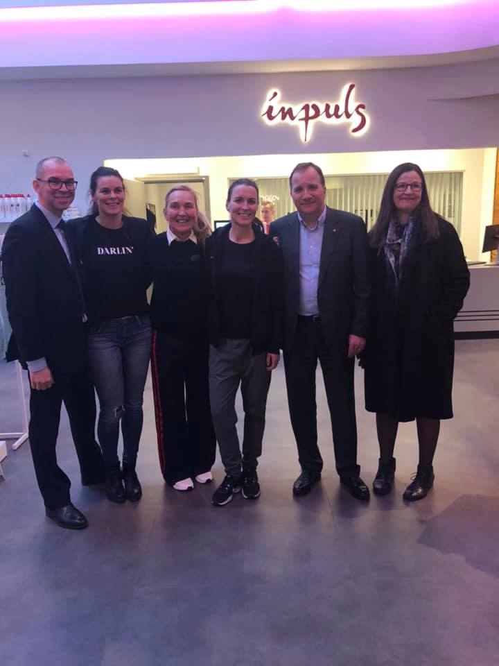 52997080 10161356829075576 7527418373697699840 N